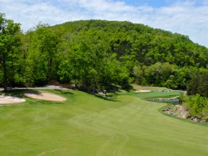 Branson MO Golf Course Resort LedgeStone Sixteen